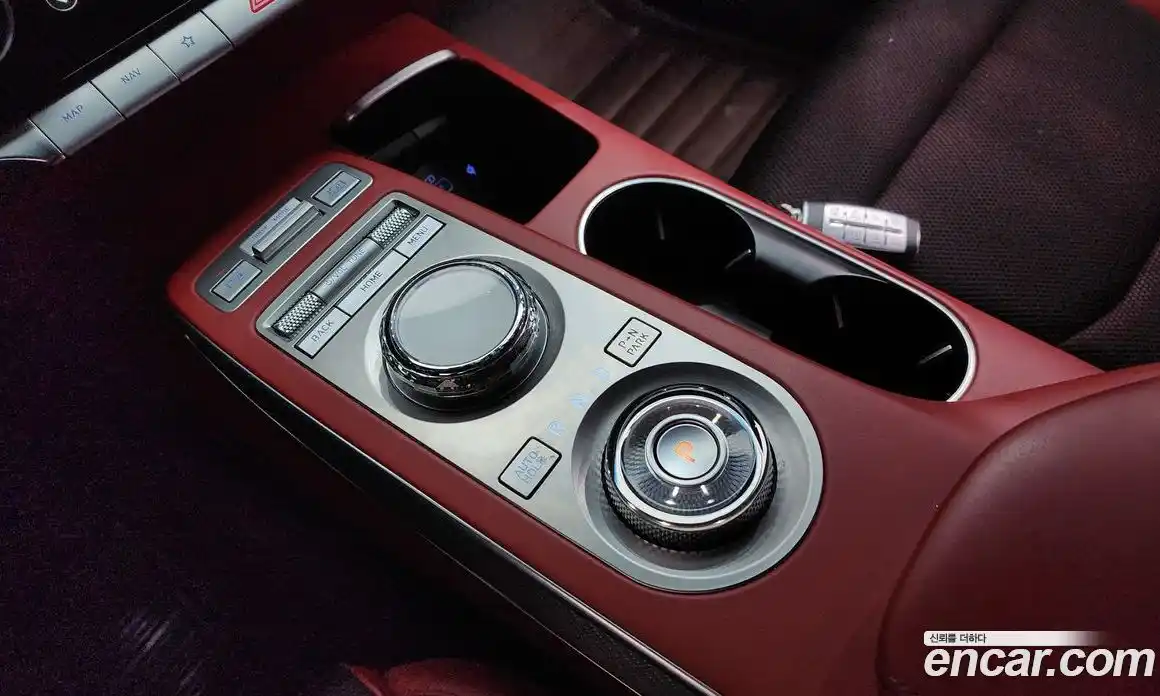 Genesis GV70 2021 2.5 Автомат в Москве № 23730, фото 6