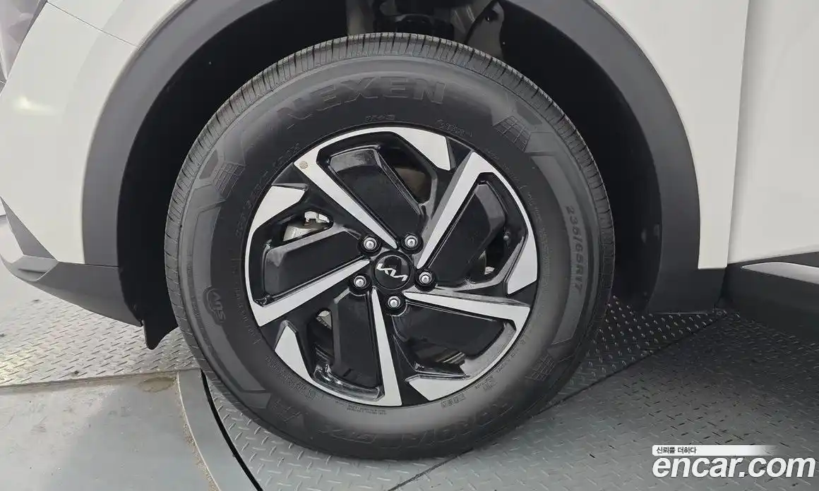 Kia Sportage 2024 1.6 Автомат в Москве № 249371, фото 20