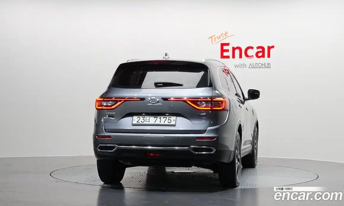 Renault QM6 2017 2.0 Автомат в Москве № 273850, фото 1