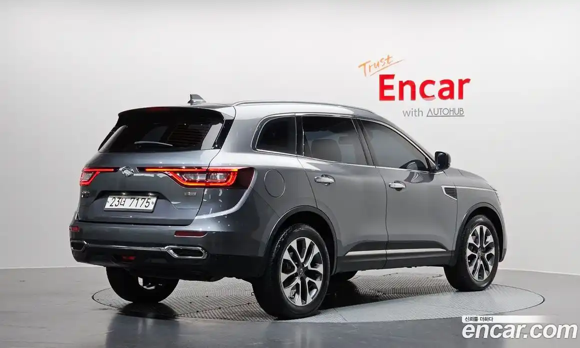 Renault QM6 2017 2.0 Автомат в Москве № 273850, фото 13