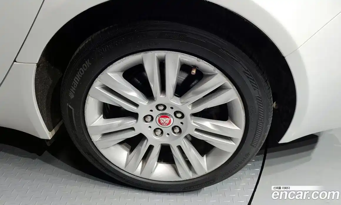 Jaguar XF 2017 2.0 Автомат в Москве № 283831, фото 15