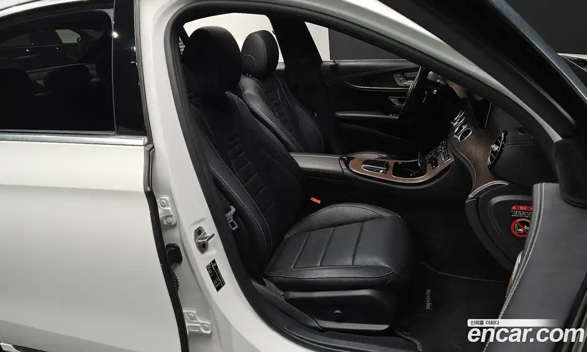 Mercedes-Benz E-Class 2021 2.0 Автомат в Москве № 310264, фото 14