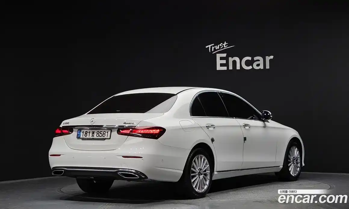 Mercedes-Benz E-Class 2021 2.0 Автомат в Москве № 310264, фото 17