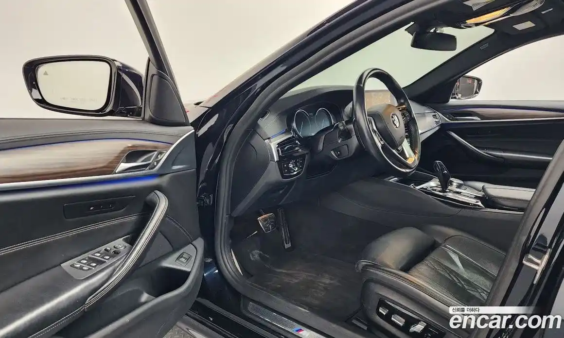 BMW 5-Series 2018 2.0 Автомат в Москве № 321404, фото 17