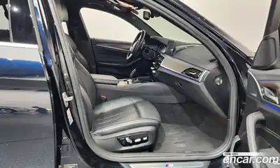 BMW 5-Series 2018 2.0 Автомат в Москве № 321404, миниатюра 7