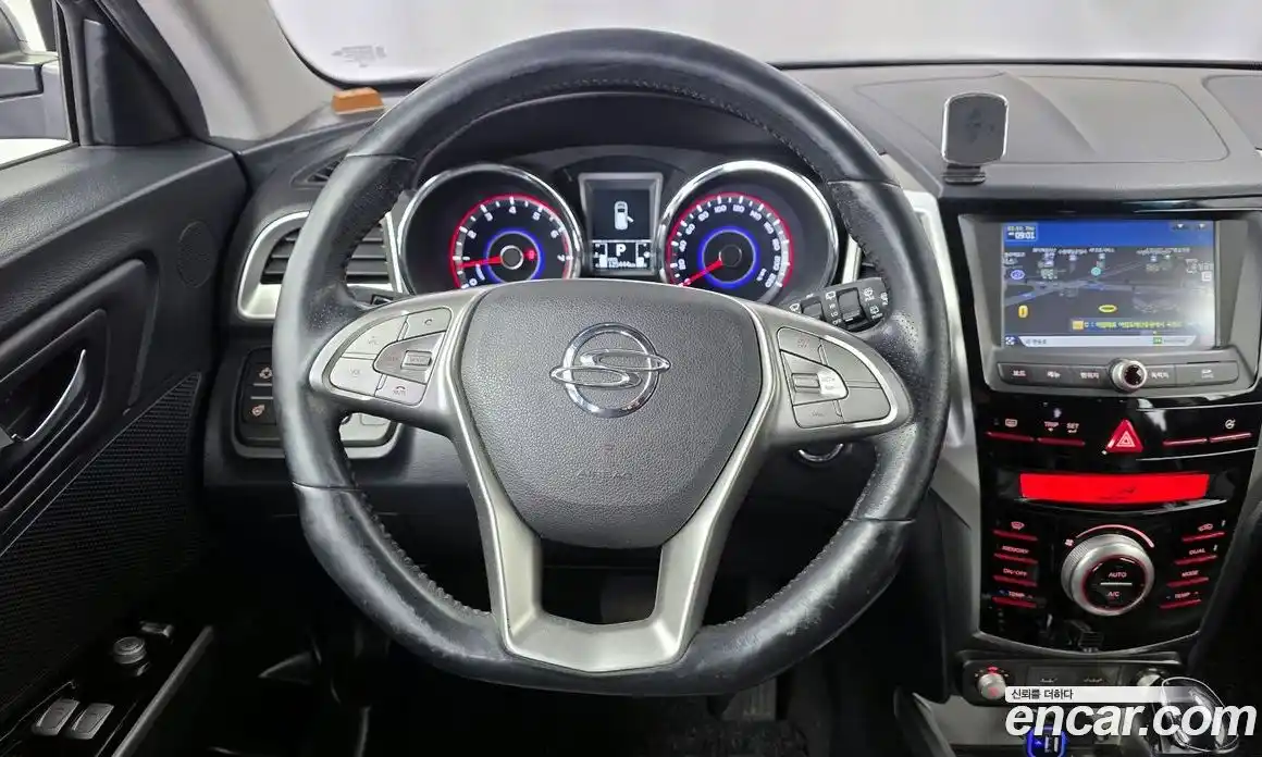 SsangYong TIBOLI 2015 1.6 Автомат в Москве № 324243, фото 12