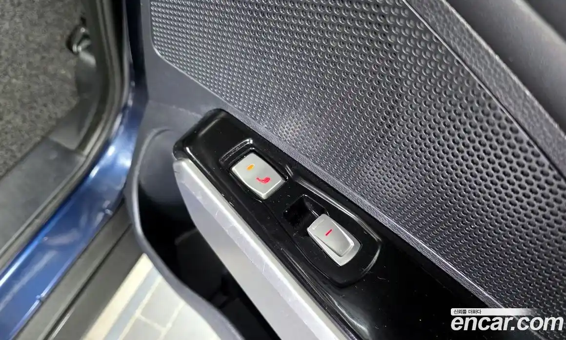 SsangYong TIBOLI 2015 1.6 Автомат в Москве № 324243, фото 9