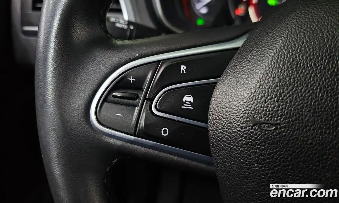 Renault QM6 2022 2.0 Автомат в Москве № 329355, фото 11