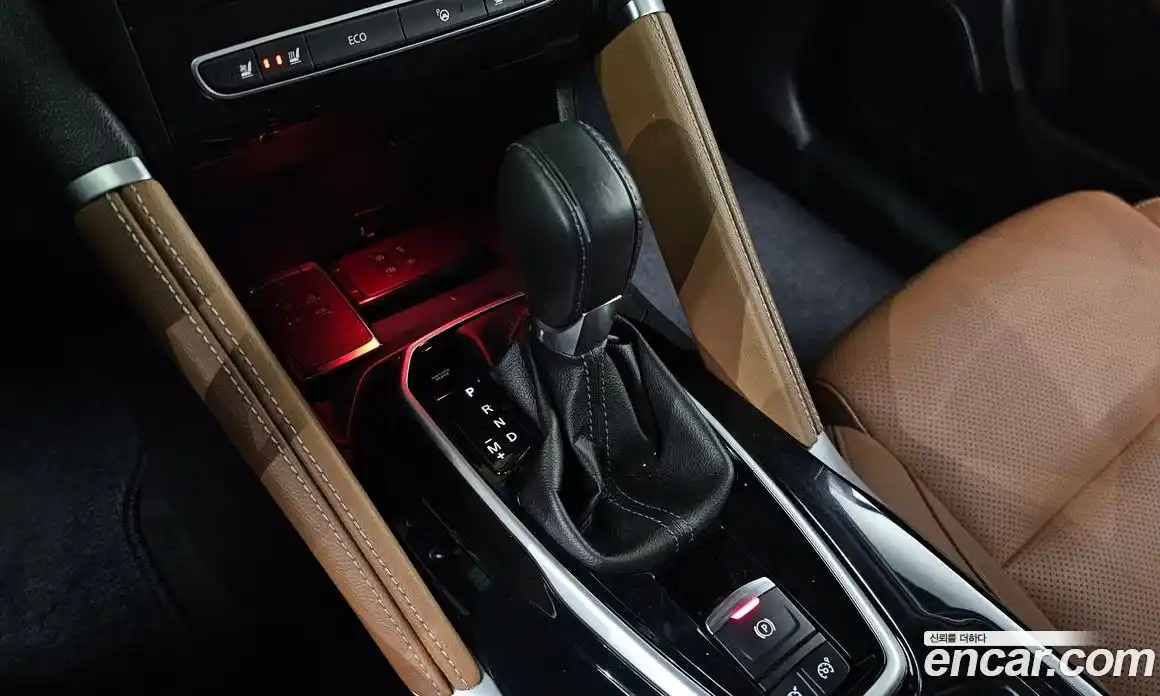 Renault QM6 2022 2.0 Автомат в Москве № 329355, фото 18