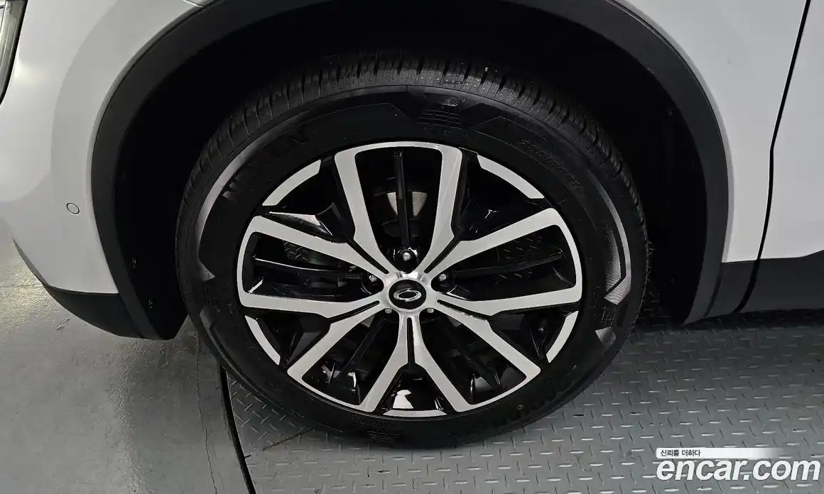 Renault QM6 2022 2.0 Автомат в Москве № 329355, фото 2