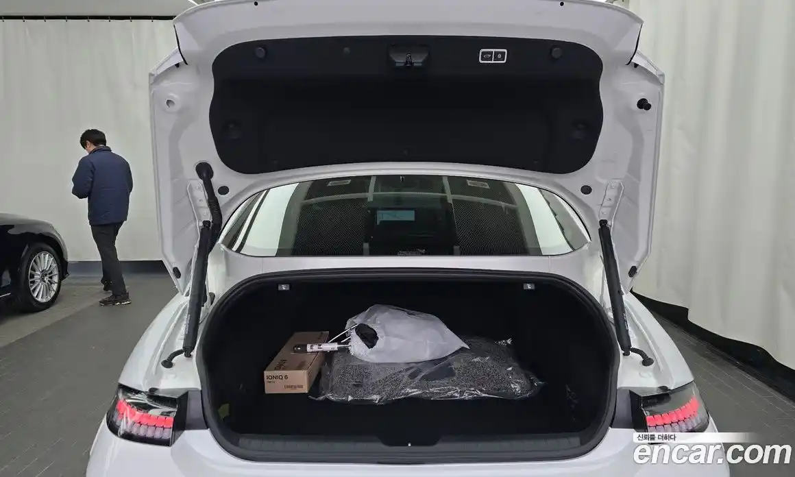 Hyundai Ioniq 6 2024 0.1 Автомат в Москве № 335306, фото 18