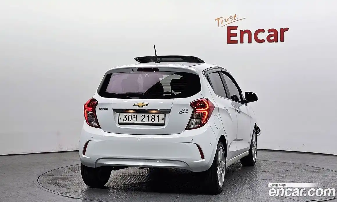 Chevrolet Spark 2018 1.0 Автомат в Москве № 37532, фото 17