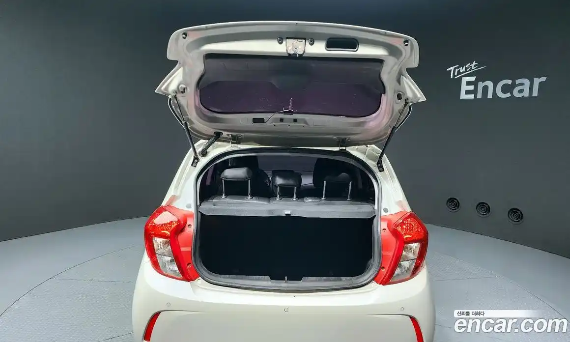 Chevrolet Spark 2016 1.0 Автомат в Москве № 38889, фото 16