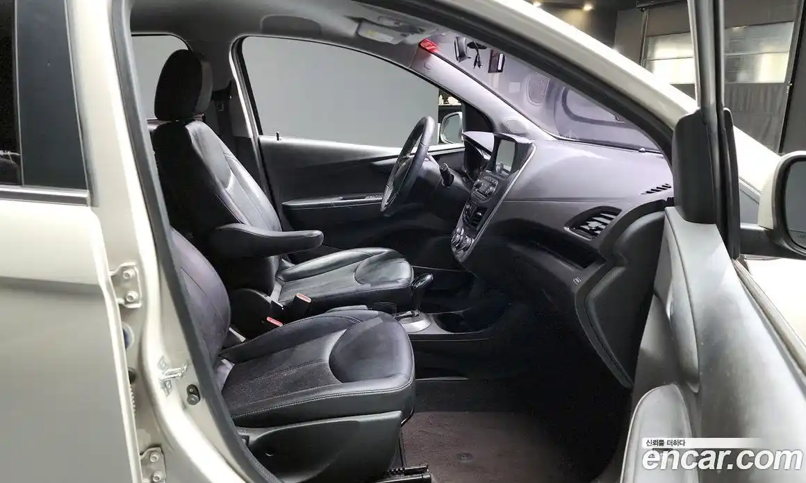 Chevrolet Spark 2016 1.0 Автомат в Москве № 38889, фото 6