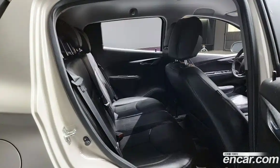 Chevrolet Spark 2016 1.0 Автомат в Москве № 38889, фото 9