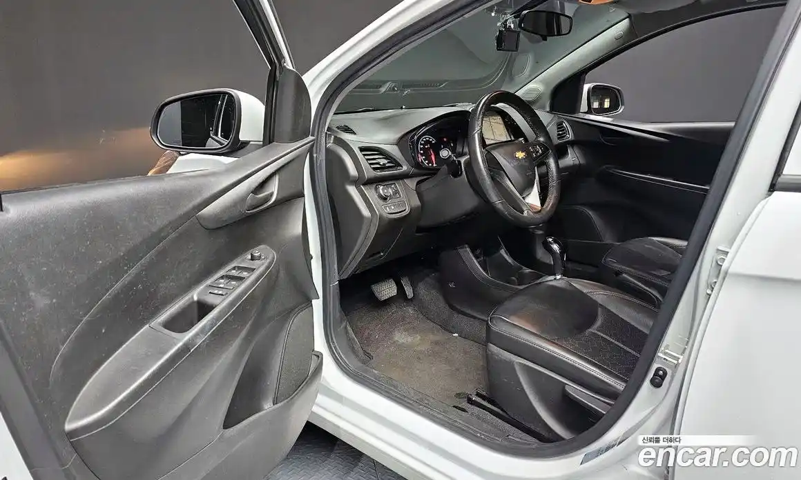 Chevrolet Spark 2017 1.0 Автомат в Москве № 42080, фото 11