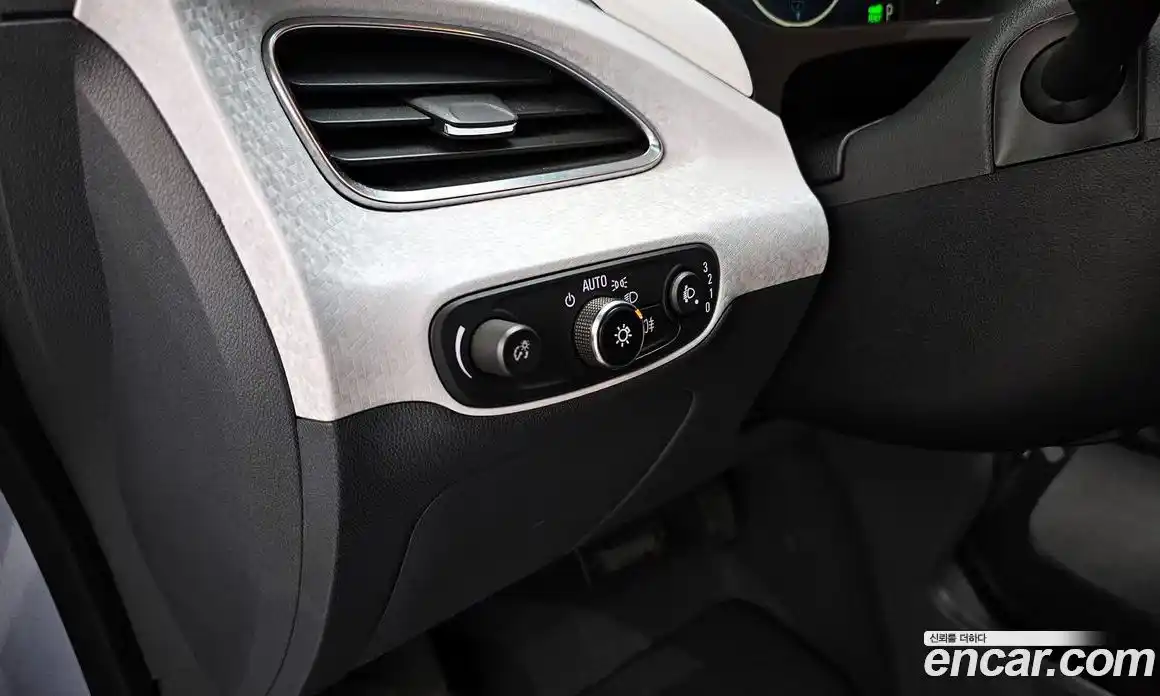 Chevrolet Bolt EV 2018 0.2 Автомат в Москве № 42280, фото 17