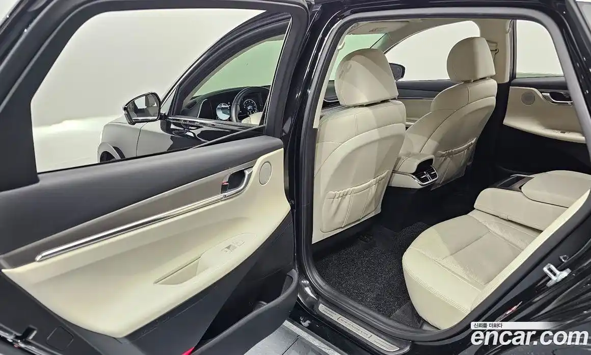 Hyundai Grandeur 2022 2.5 Автомат в Москве № 47098, фото 16