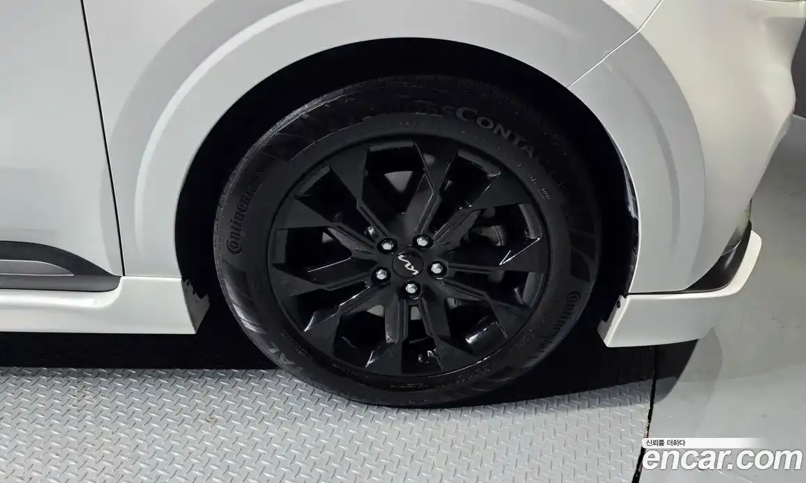 Kia Canival 2022 3.5 Автомат в Москве № 51038, фото 17