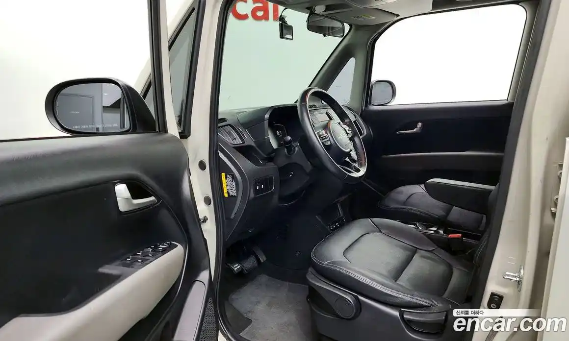 Kia Ray 2023 1.0 Автомат в Москве № 52718, фото 19