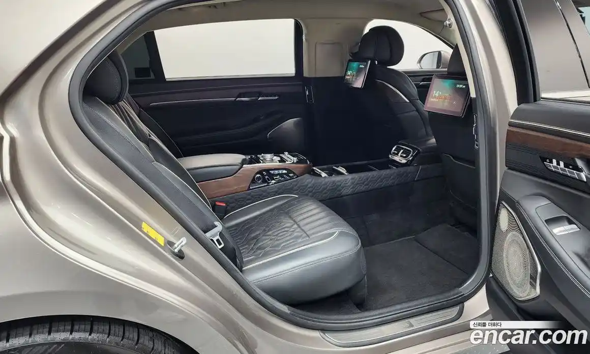 Genesis G90 2021 5.0 Автомат в Москве № 57592, фото 3