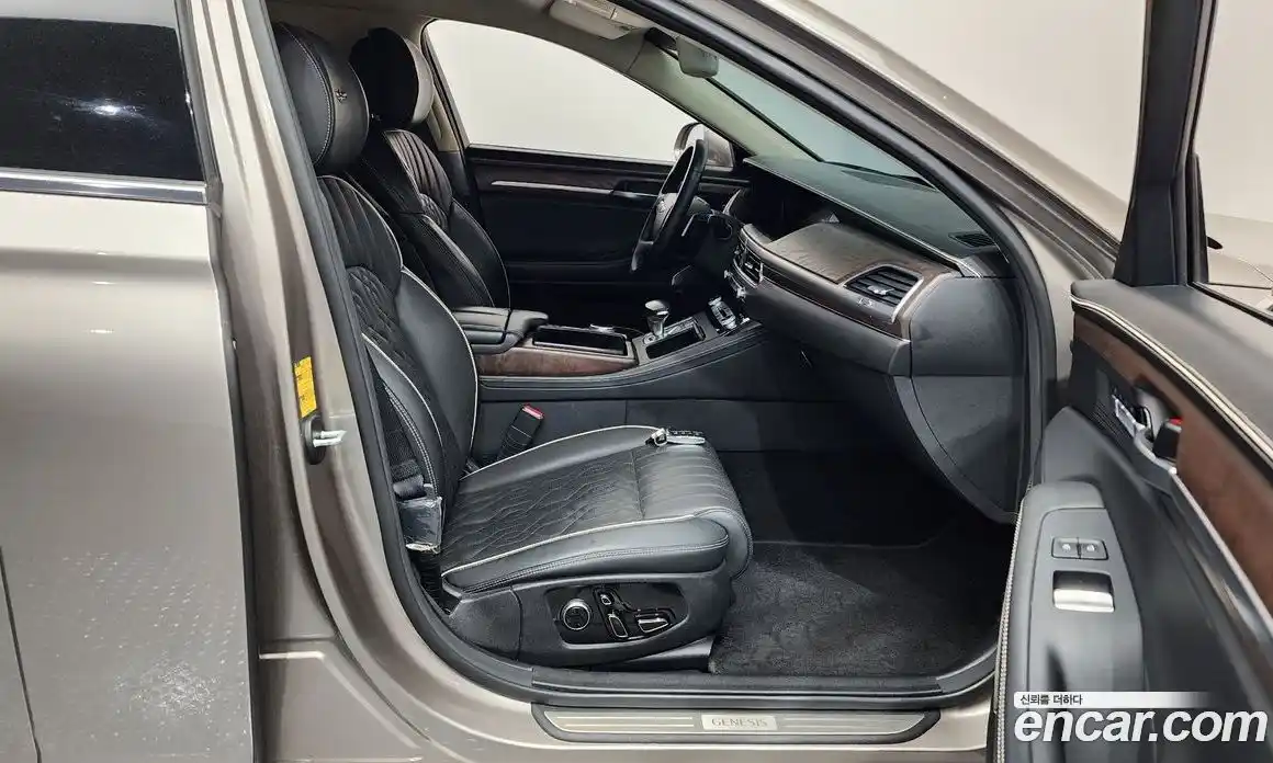 Genesis G90 2021 5.0 Автомат в Москве № 57592, фото 8