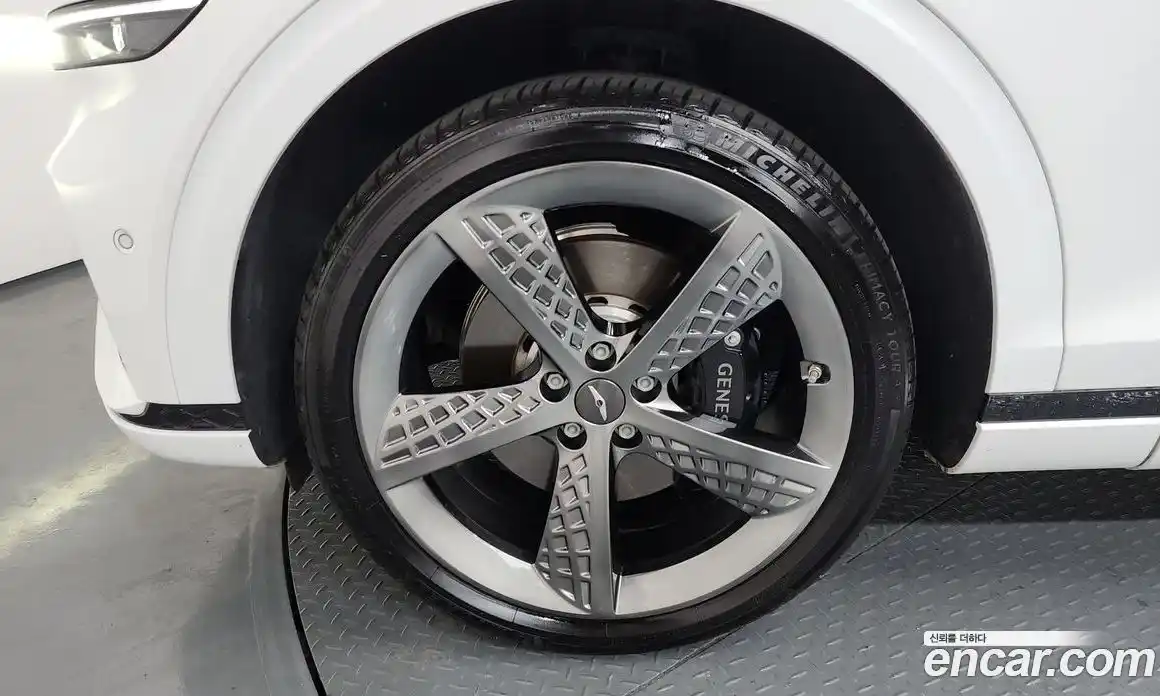 Genesis GV70 2023 2.5 Автомат в Москве № 77220, фото 16