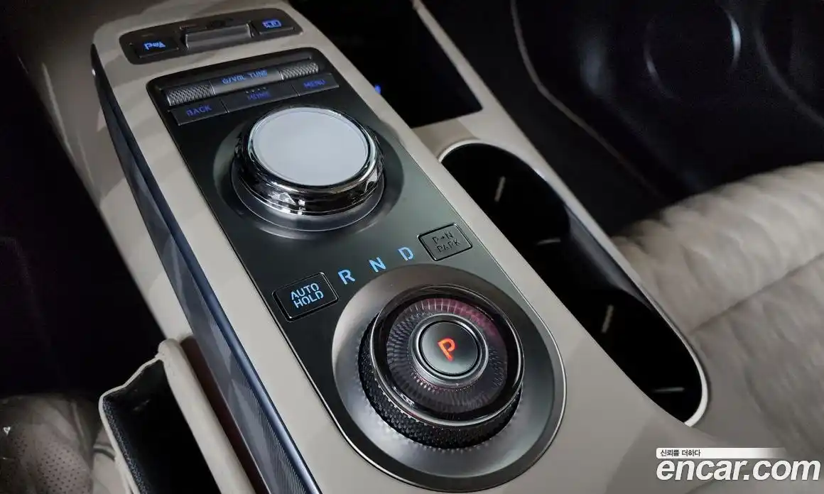 Genesis GV70 2023 2.5 Автомат в Москве № 77220, фото 17