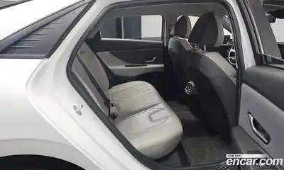 Hyundai Avante 2021 1.6 Автомат в Москве № 90885, миниатюра 6