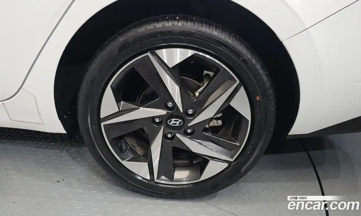 Hyundai Avante 2021 1.6 Автомат в Москве № 90885, фото 7