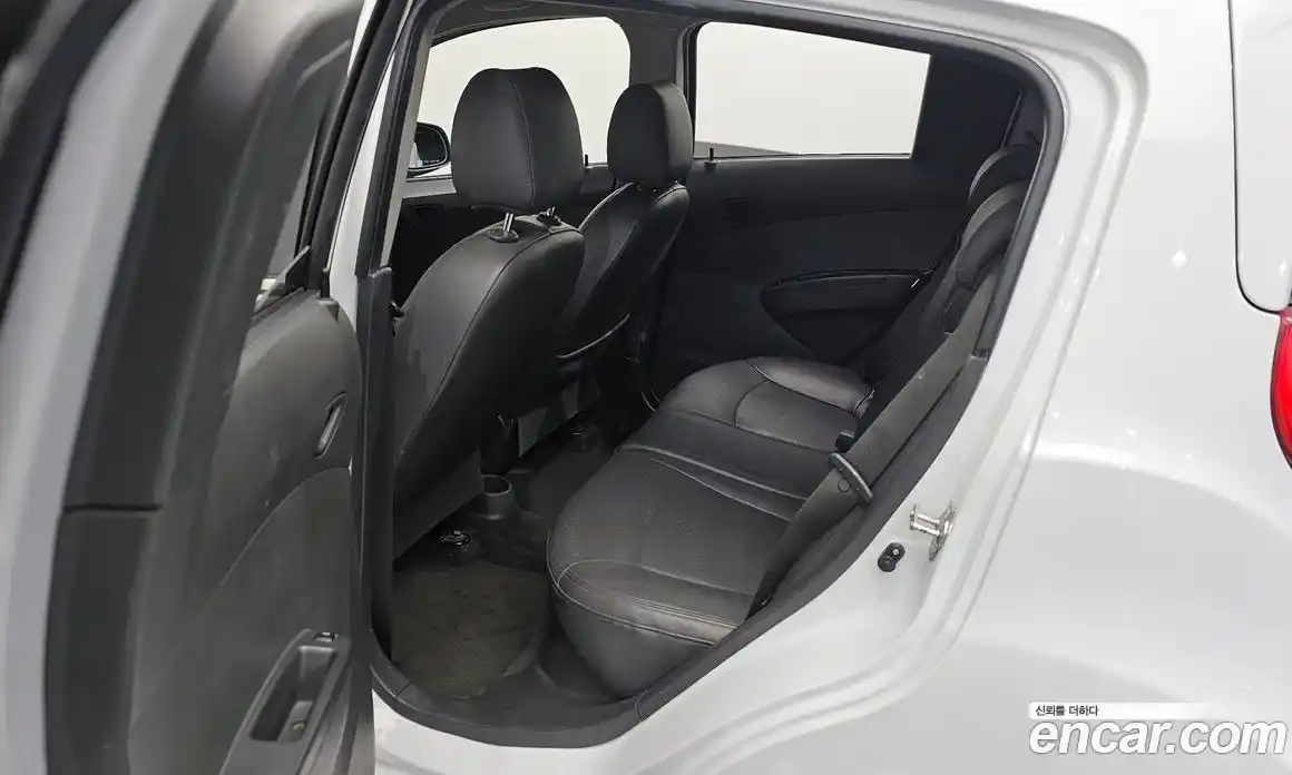 Chevrolet Spark 2014 1.0 Автомат в Москве № 103498, фото 11