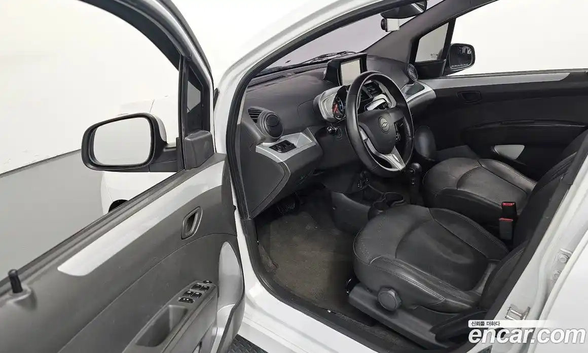 Chevrolet Spark 2014 1.0 Автомат в Москве № 103498, фото 17