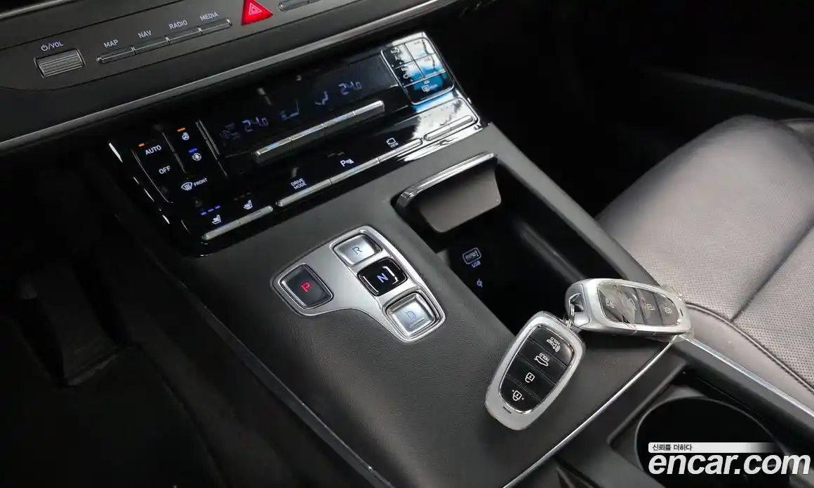 Hyundai Grandeur 2021 2.5 Автомат в Москве № 108256, фото 11