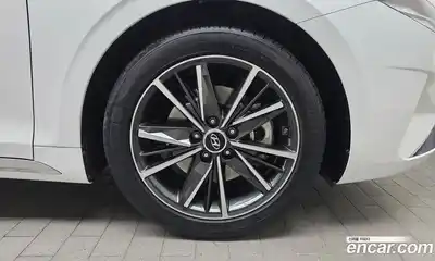 Hyundai Grandeur 2021 2.5 Автомат в Москве № 108256, миниатюра 10