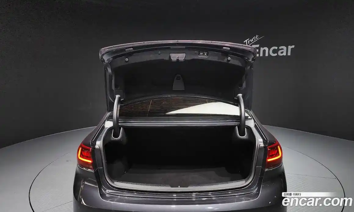 Kia K7 2020 2.5 Автомат в Москве № 10927, фото 9