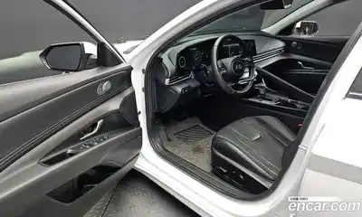 Hyundai Avante 2024 1.6 Автомат в Москве № 110868, миниатюра 2