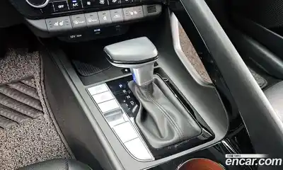 Hyundai Avante 2024 1.6 Автомат в Москве № 110868, миниатюра 9