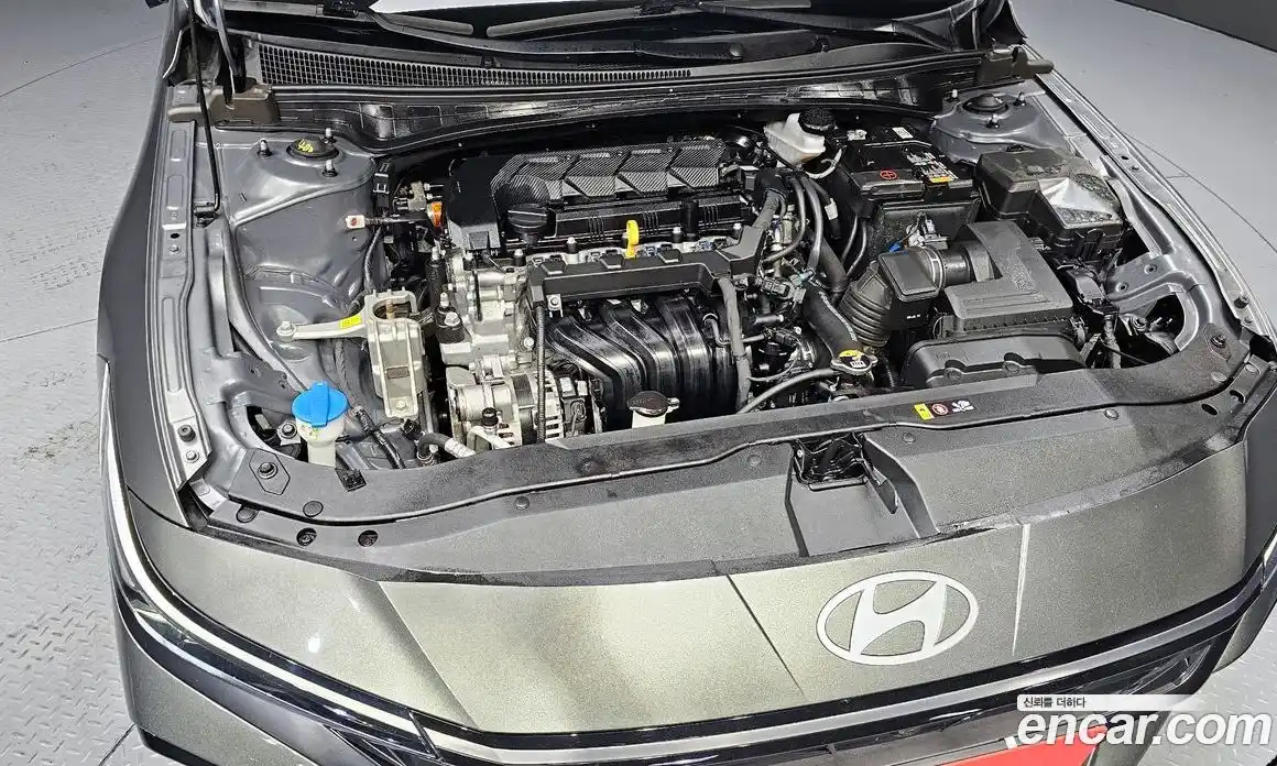 Hyundai Avante 2025 1.6 Автомат в Москве № 111065, фото 9