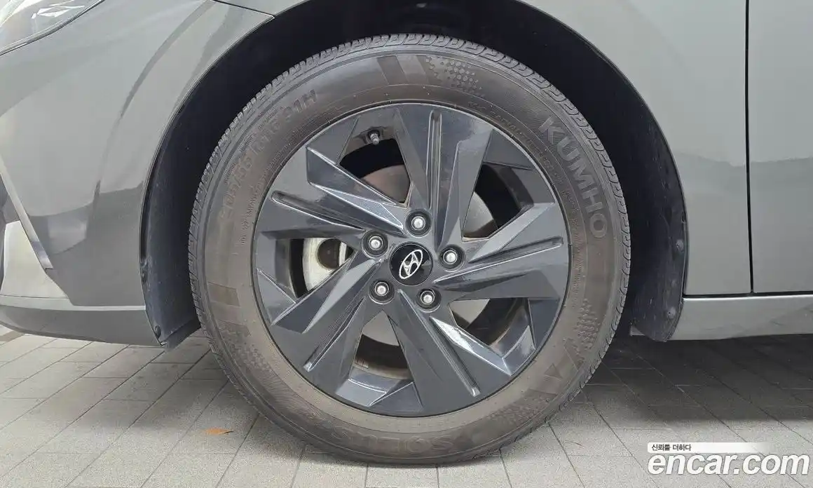 Hyundai Avante 2023 1.6 Автомат в Москве № 111959, фото 20