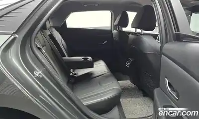 Hyundai Avante 2023 1.6 Автомат в Москве № 111959, миниатюра 3