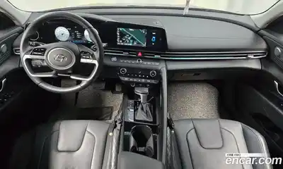 Hyundai Avante 2023 1.6 Автомат в Москве № 111959, миниатюра 10