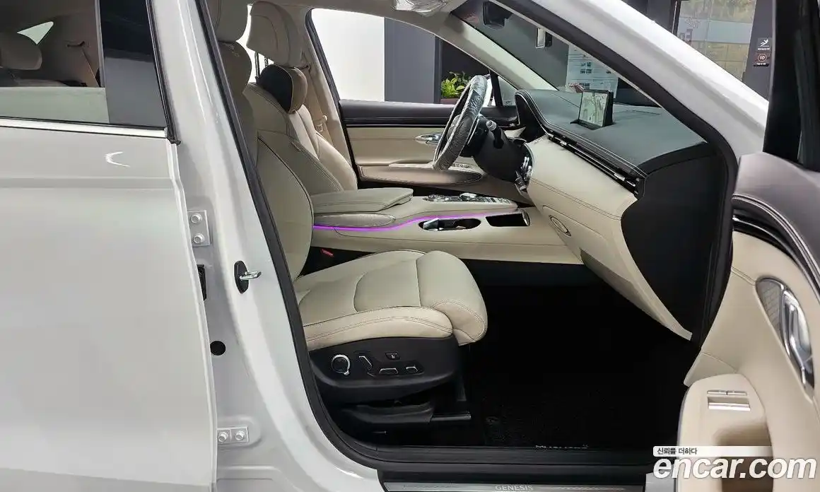 Genesis GV70 2024 2.5 Автомат в Москве № 113746, фото 14