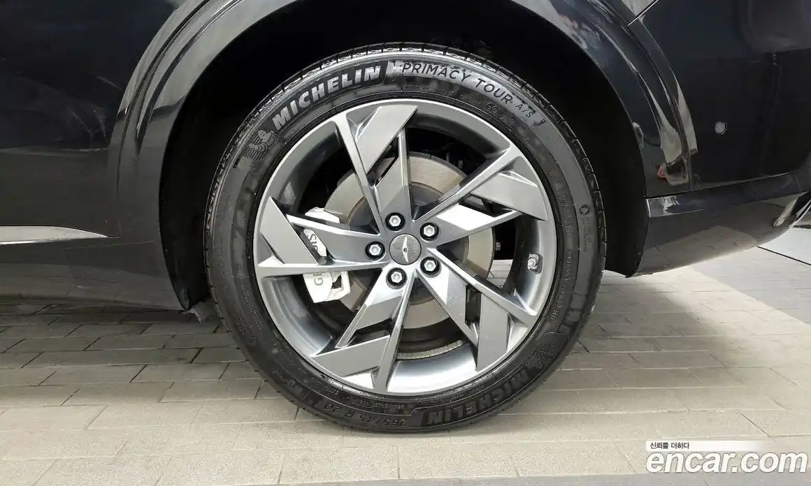 Genesis GV70 2024 0.1 Автомат в Москве № 116865, фото 16