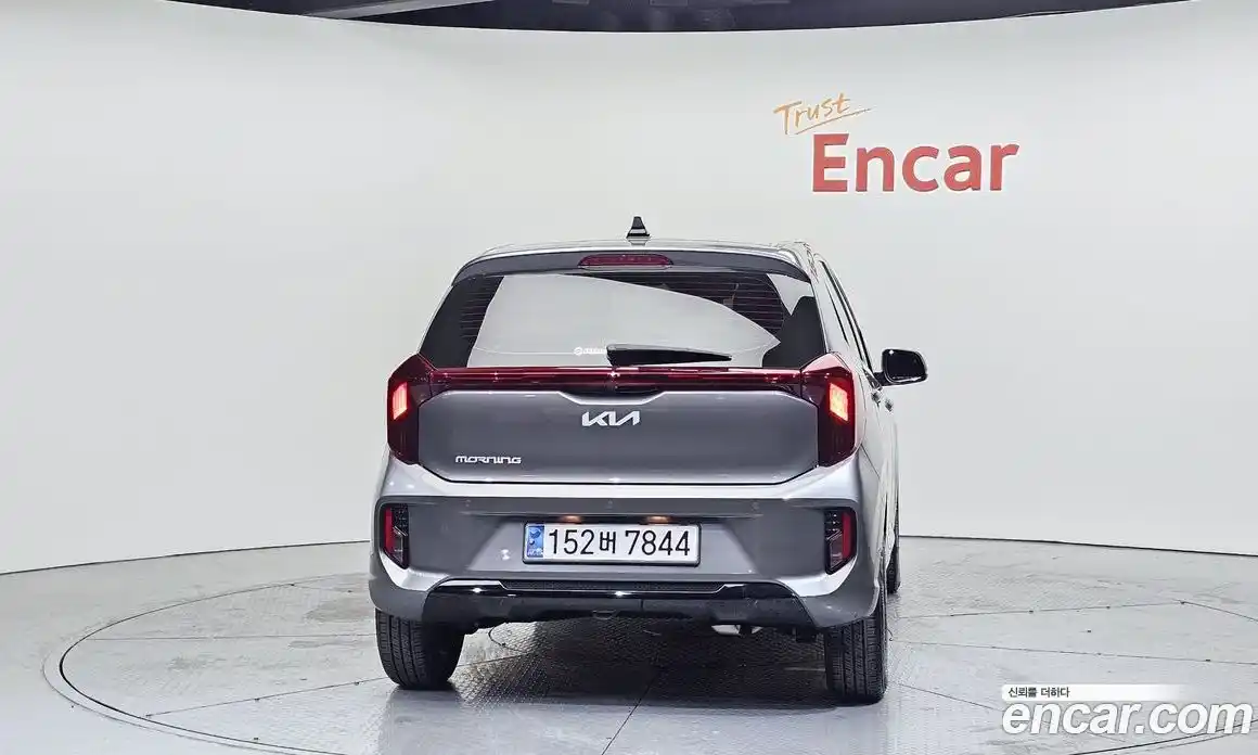 Kia Morning 2024 1.0 Автомат в Москве № 119257, фото 12