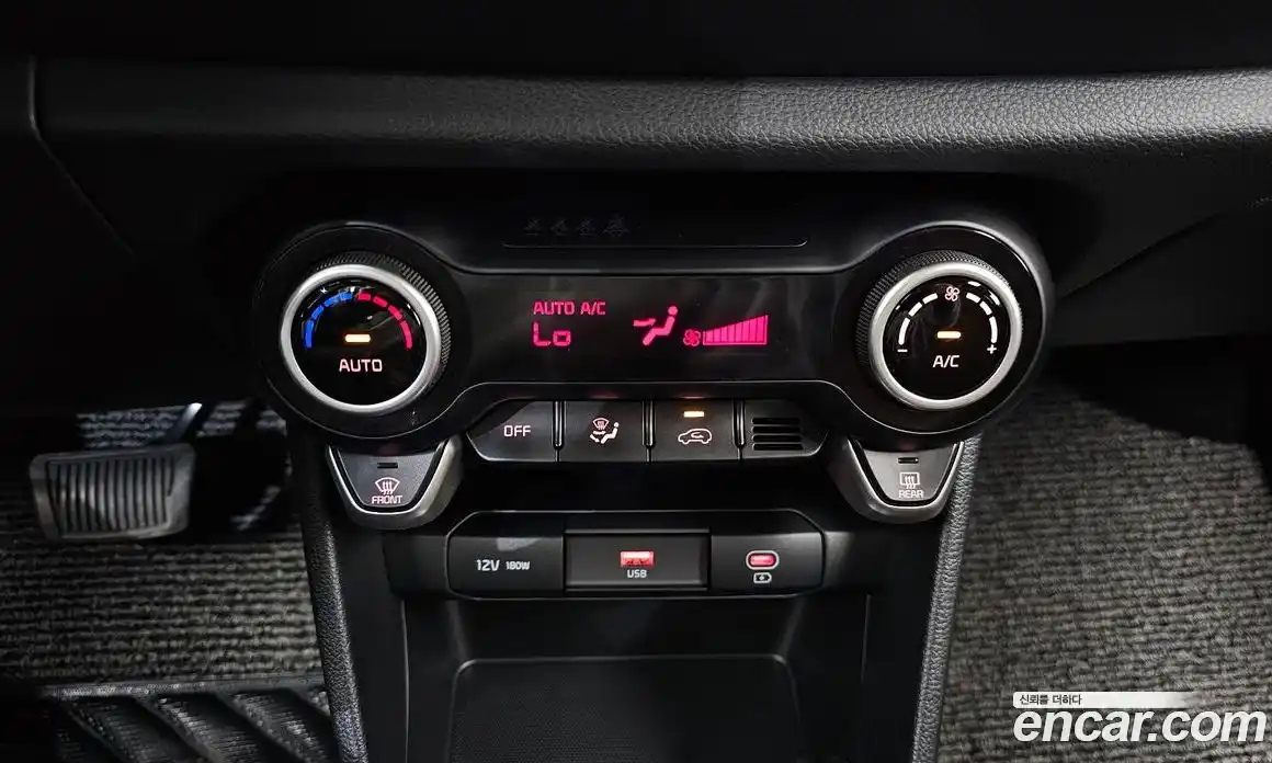 Kia Morning 2024 1.0 Автомат в Москве № 119257, фото 8