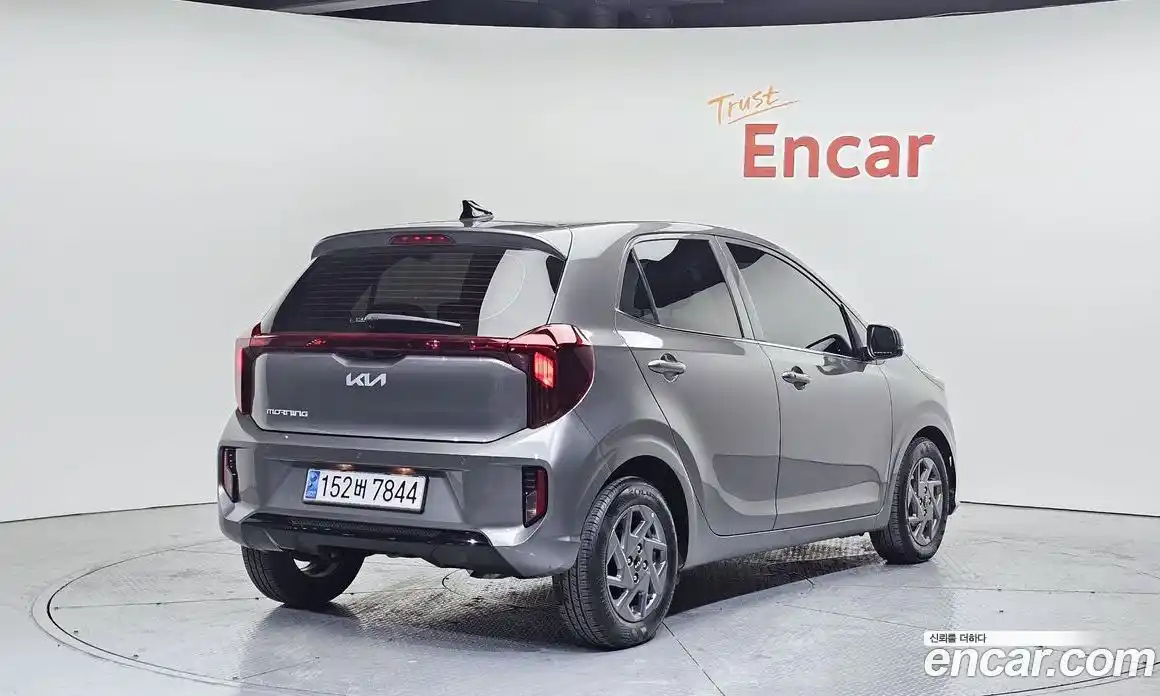 Kia Morning 2024 1.0 Автомат в Москве № 119257, фото 10