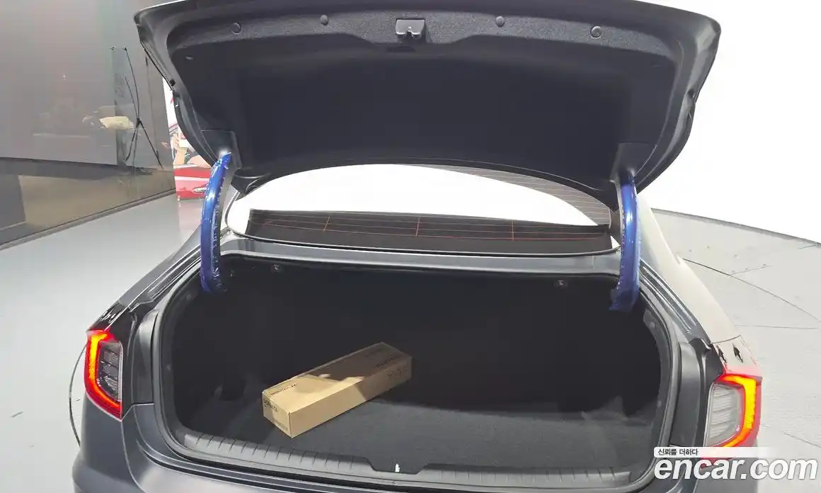 Hyundai Sonata 2023 1.6 Автомат в Москве № 119393, фото 16