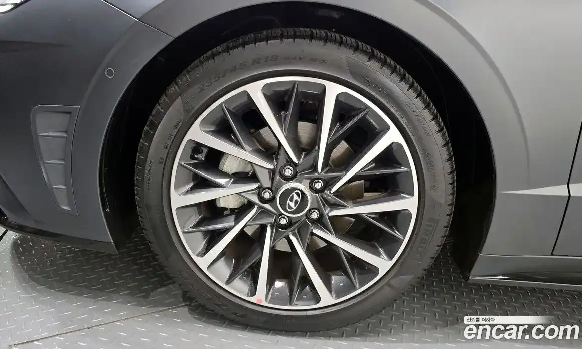 Hyundai Sonata 2023 1.6 Автомат в Москве № 119393, фото 6