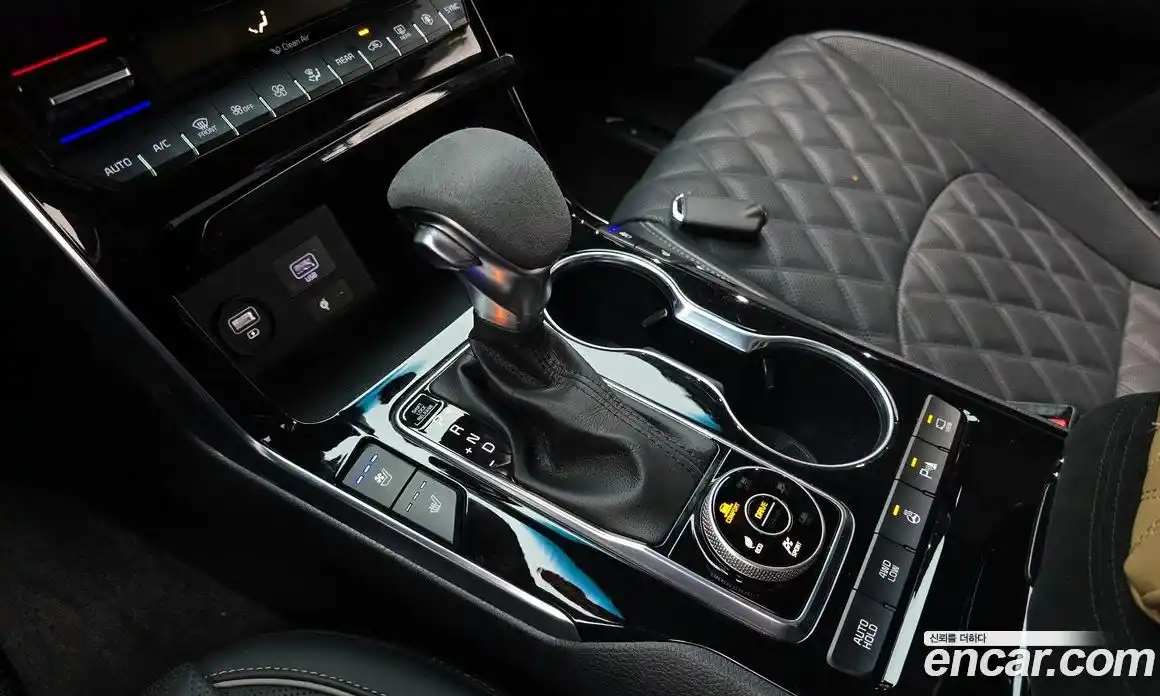 Kia Mohave 2023 3.0 Автомат в Москве № 121487, фото 18