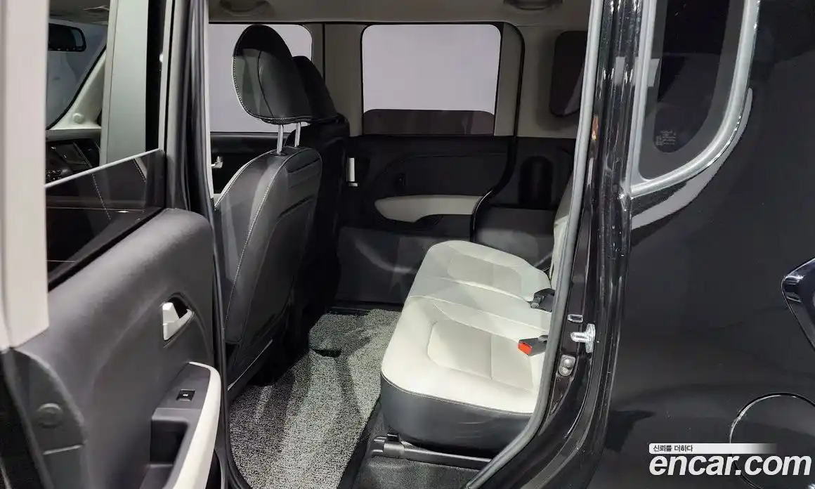 Kia Ray 2024 1.0 Автомат в Москве № 121749, фото 7